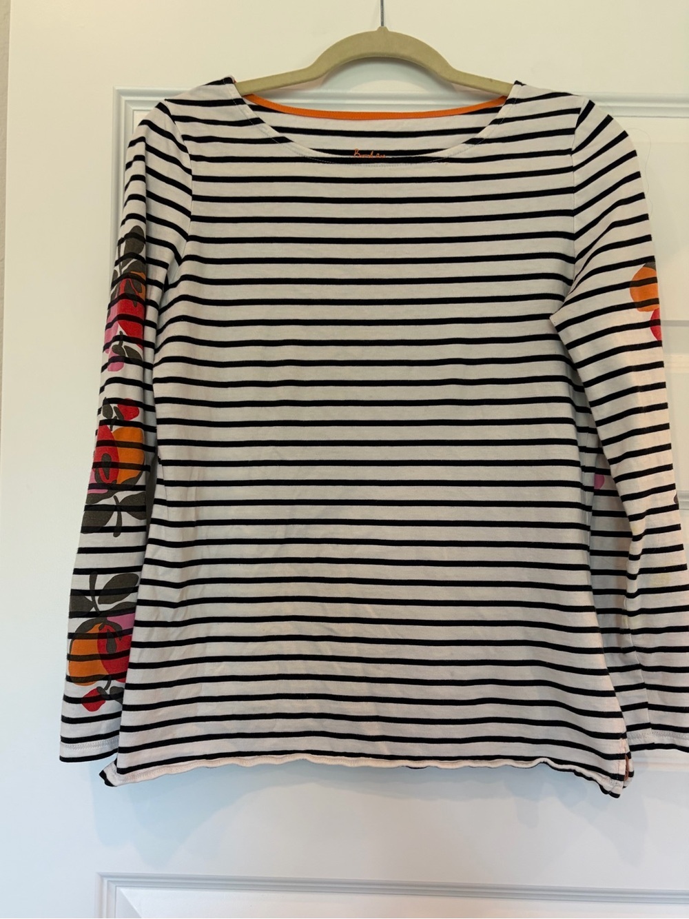 Boden Women's Black & White Striped Long-Sleeve Top w/ Floral Sleeve Prints SZ6